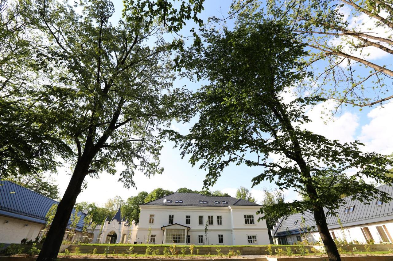 Dvorac Jankovic Bed & Breakfast Suhopolje Eksteriør bilde