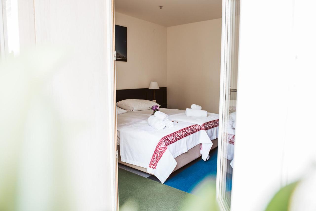 Dvorac Jankovic Bed & Breakfast Suhopolje Eksteriør bilde