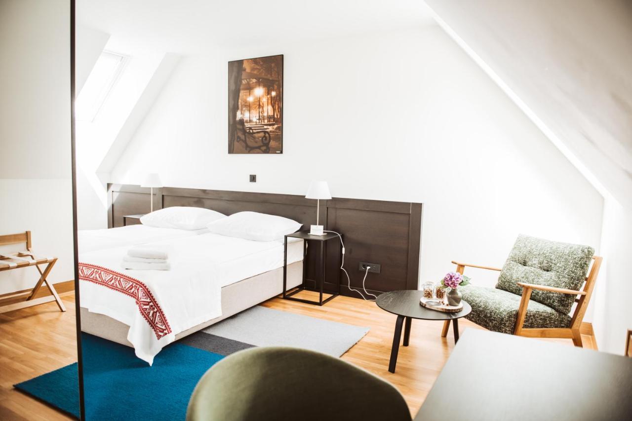 Dvorac Jankovic Bed & Breakfast Suhopolje Rom bilde